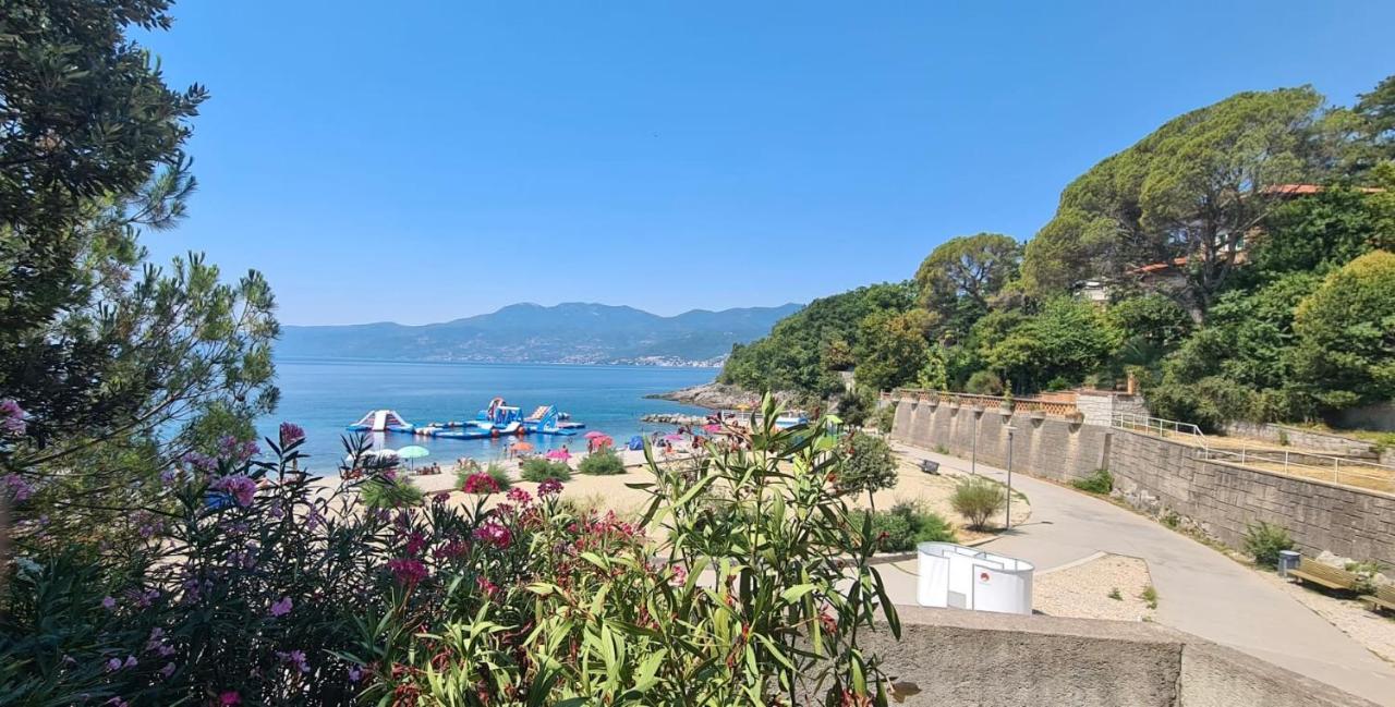 Sea View Deluxe Apartment 里耶卡 外观 照片
